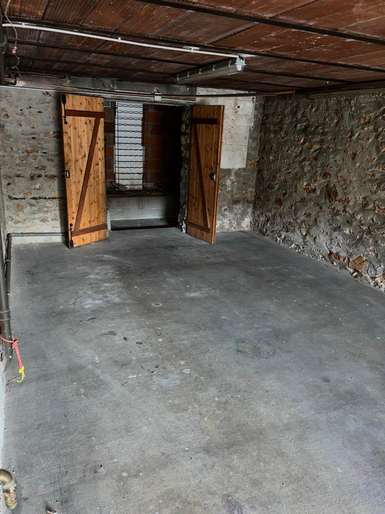 Débarras de garage à Paris et en Île-de-France